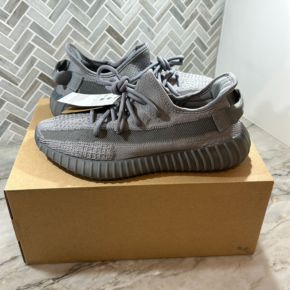 Yeezy 350 V2 Steel Grey